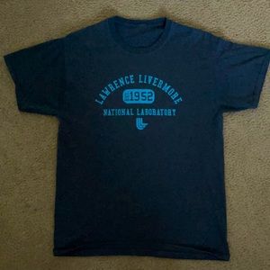 Simple T shirt. size large. good condition